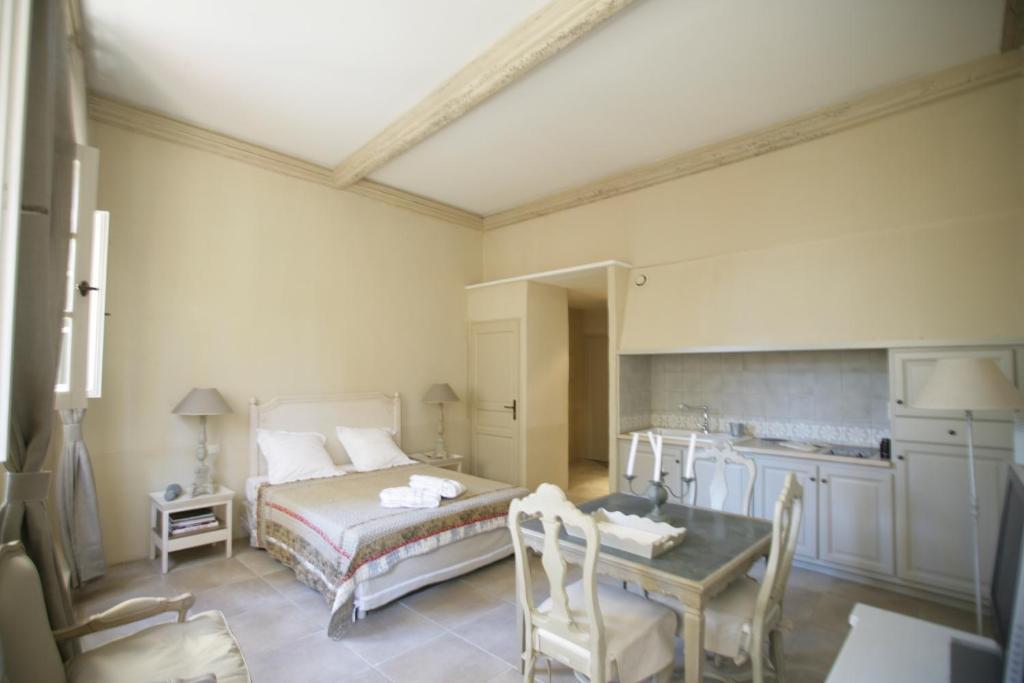 Le Couvent D'Herepian - Hotel & Spa Δωμάτιο φωτογραφία